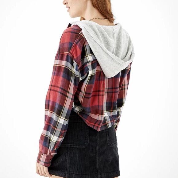 American Eagle Cozy Cabin Cropped Hoodie Flannel Plaid Shirt Women’s Small - Picture 2 of 11